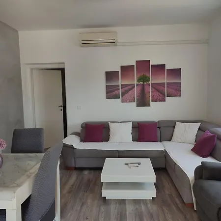 Апартаменты Kiara *