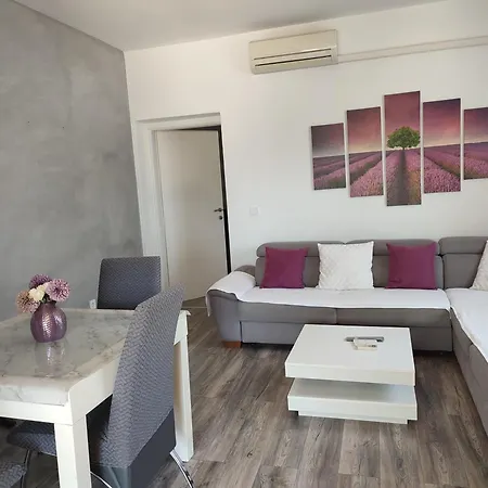 Kiara Apartment Kastela